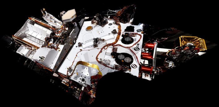 Qúa trình lắp ráp, đưa Robot Curiosity vào module đặc biệt trước khi ráp vào tên lửa đẩy